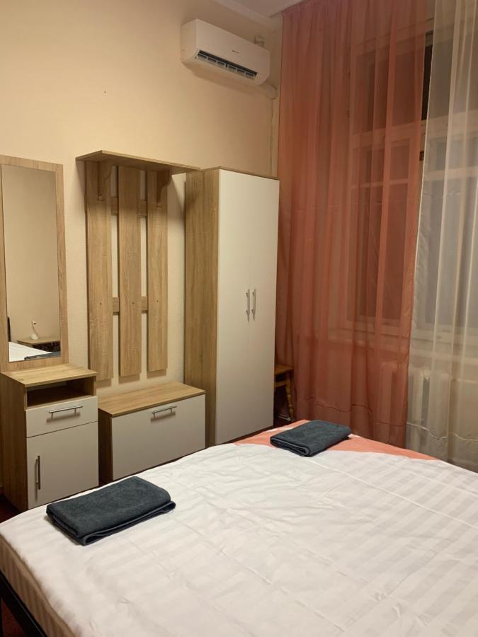 U-Compass Hostel Kiev Exterior foto