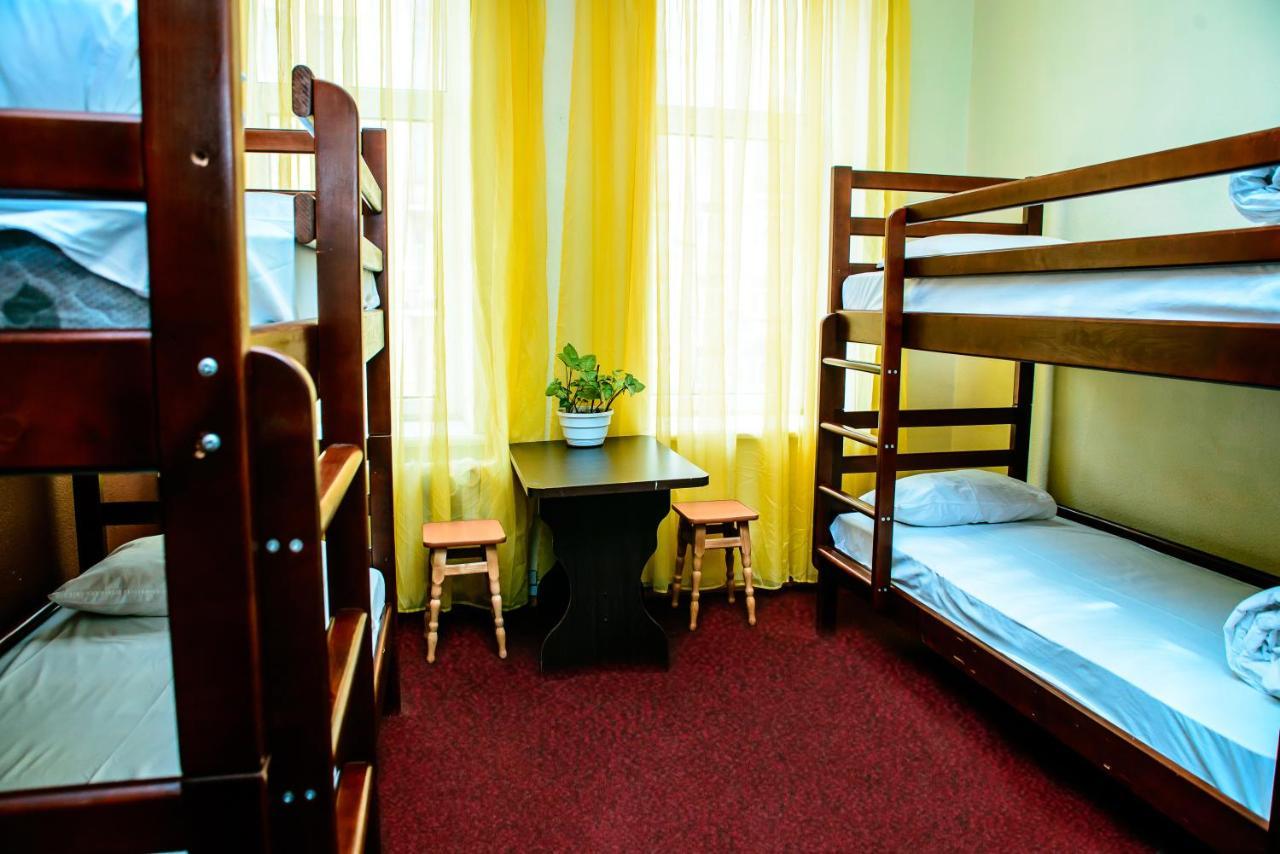 U-Compass Hostel Kiev Exterior foto